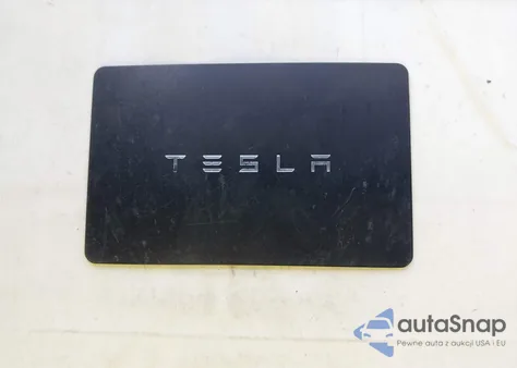 2018 Tesla Model 3 Long Range/Performance из США, поврежденный, VIN 5YJ3E1EB9JF110658